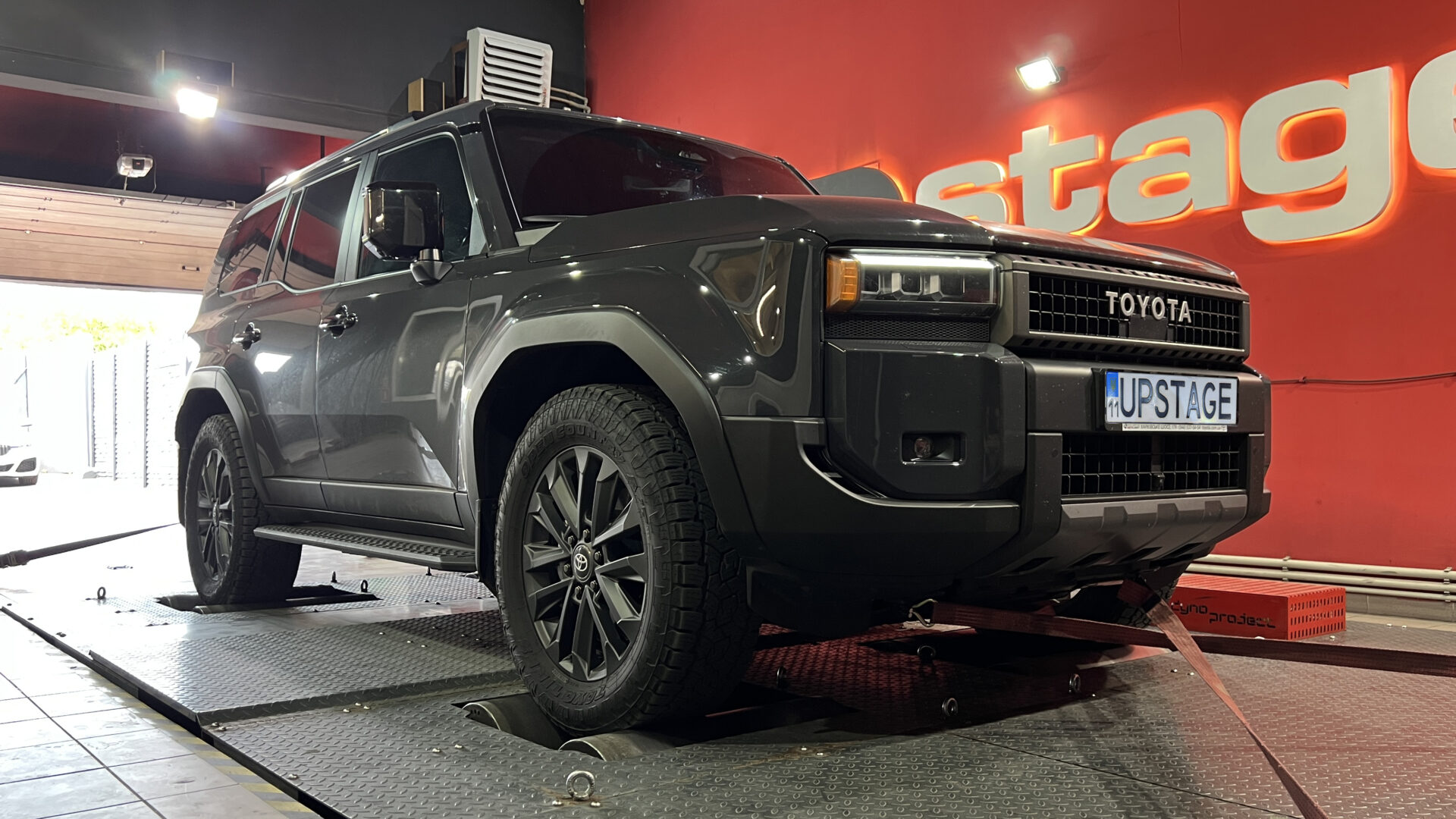 toyota land cruiser prado j250