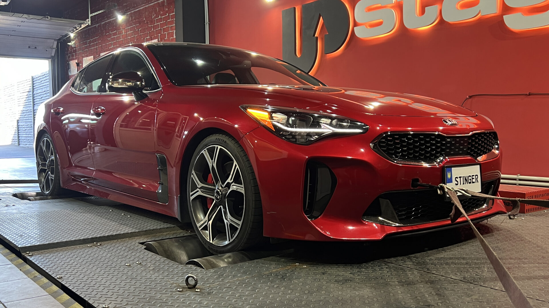 chiptuning_kia stinger ck front