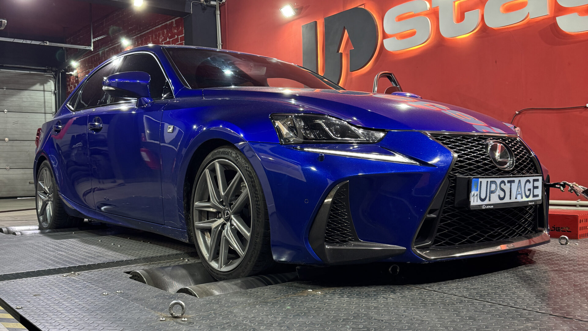 lexus is xe30 front