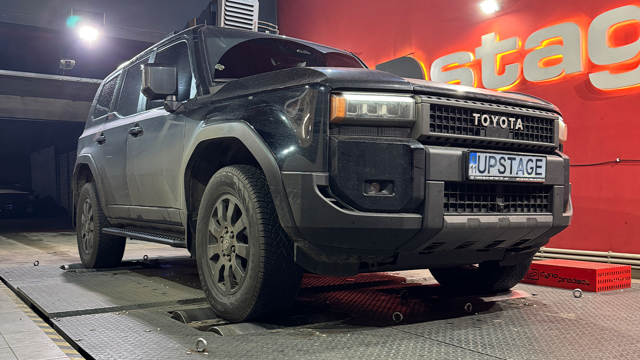 Toyota Land Cruiser Prado site-front