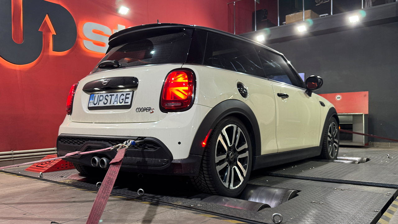 Mini Cooper S 2.0T site-rear